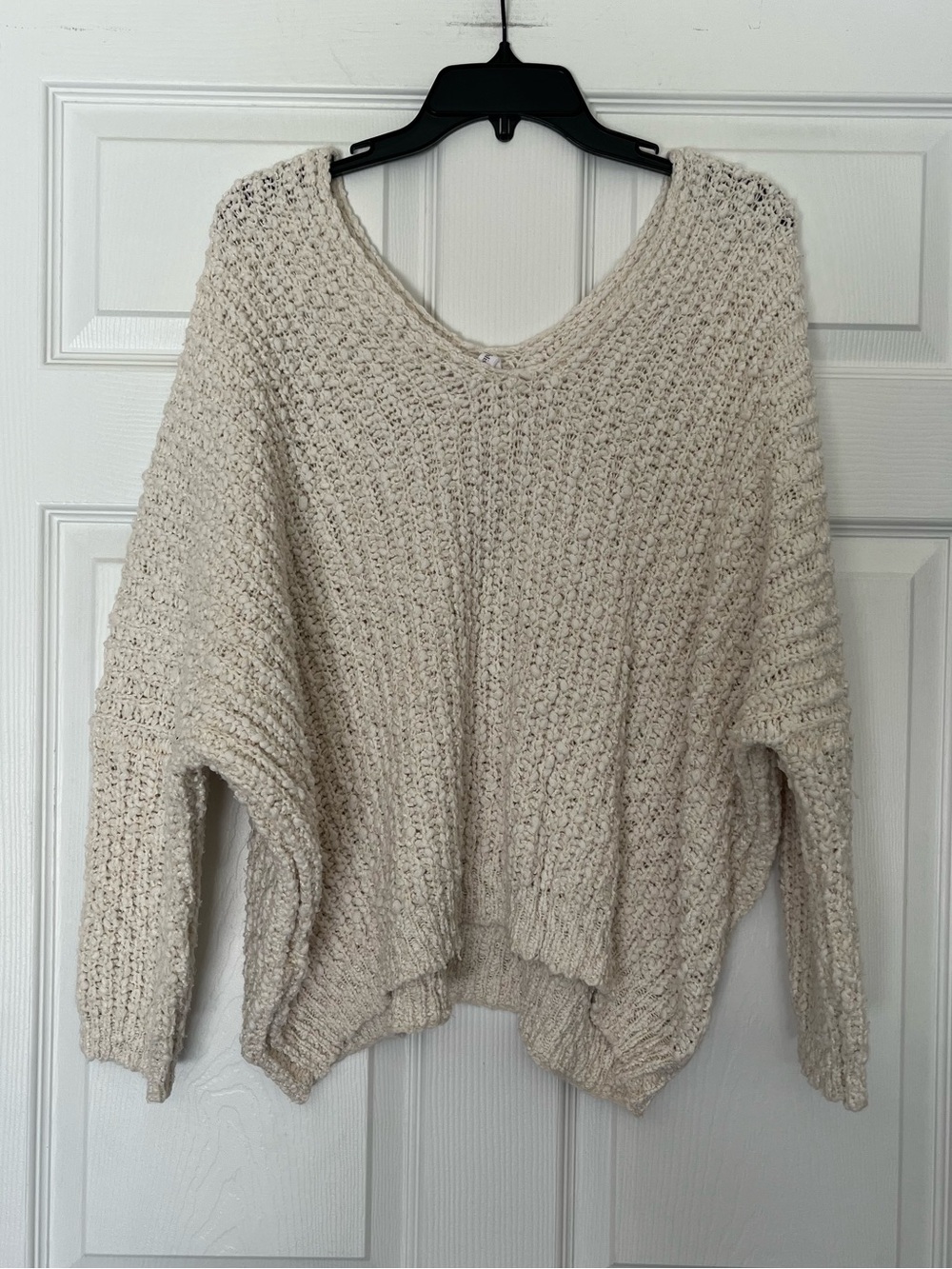 NWOT Wishlist V-Neck Chunky Knit Sweater